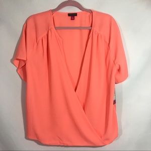 Vince Camuto Boho Top In Coral Shock sz Medium